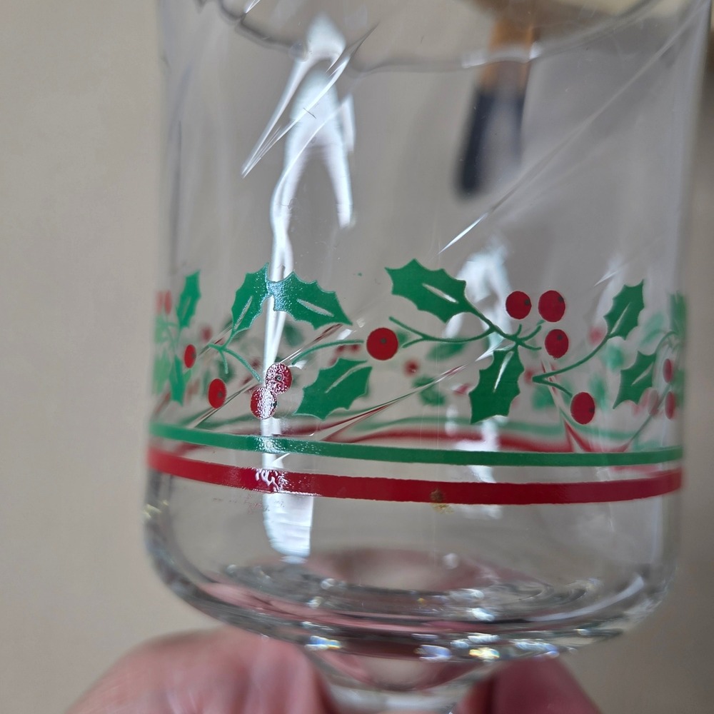 Libbey's Holiday Wine Glasses with Holly Berry and Gold Trim, Set of 2 - Picture 7 of 8